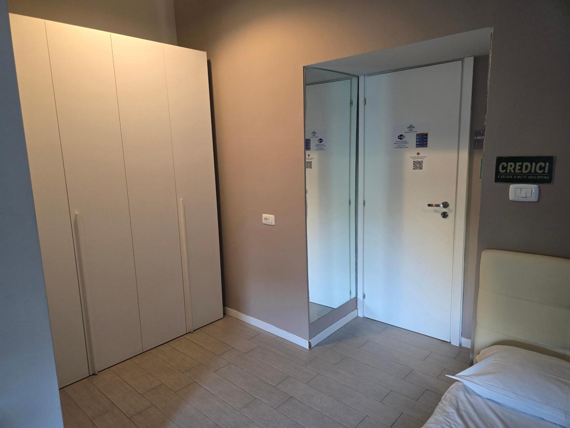 Esposito Plaza- Rooms & Suite Naples Room photo